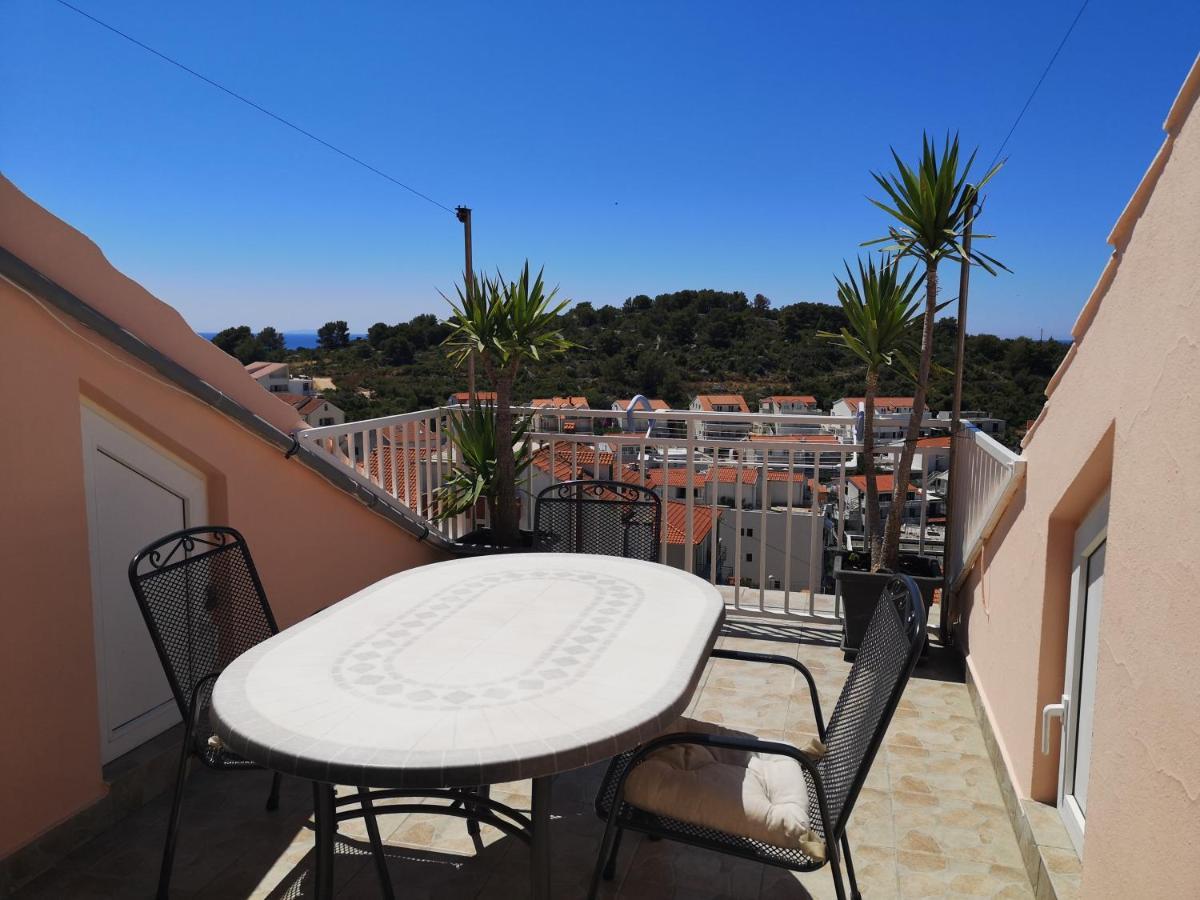 Apartments & Rooms Anita Hvar Town Exterior photo