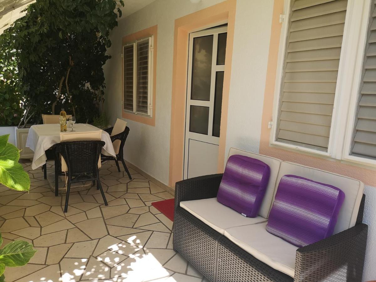 Apartments & Rooms Anita Hvar Town Exterior photo