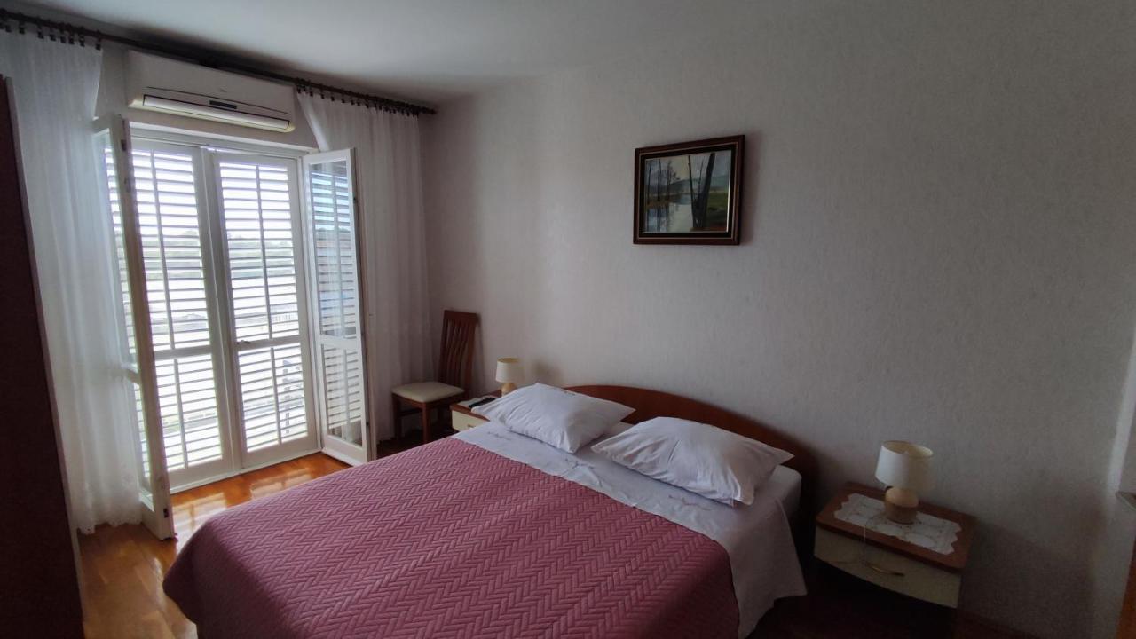 Apartments & Rooms Anita Hvar Town Exterior photo