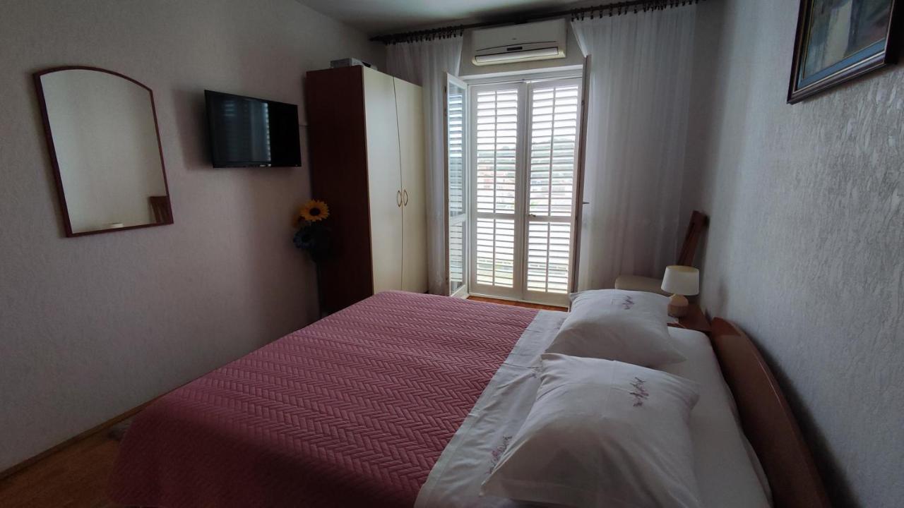 Apartments & Rooms Anita Hvar Town Exterior photo